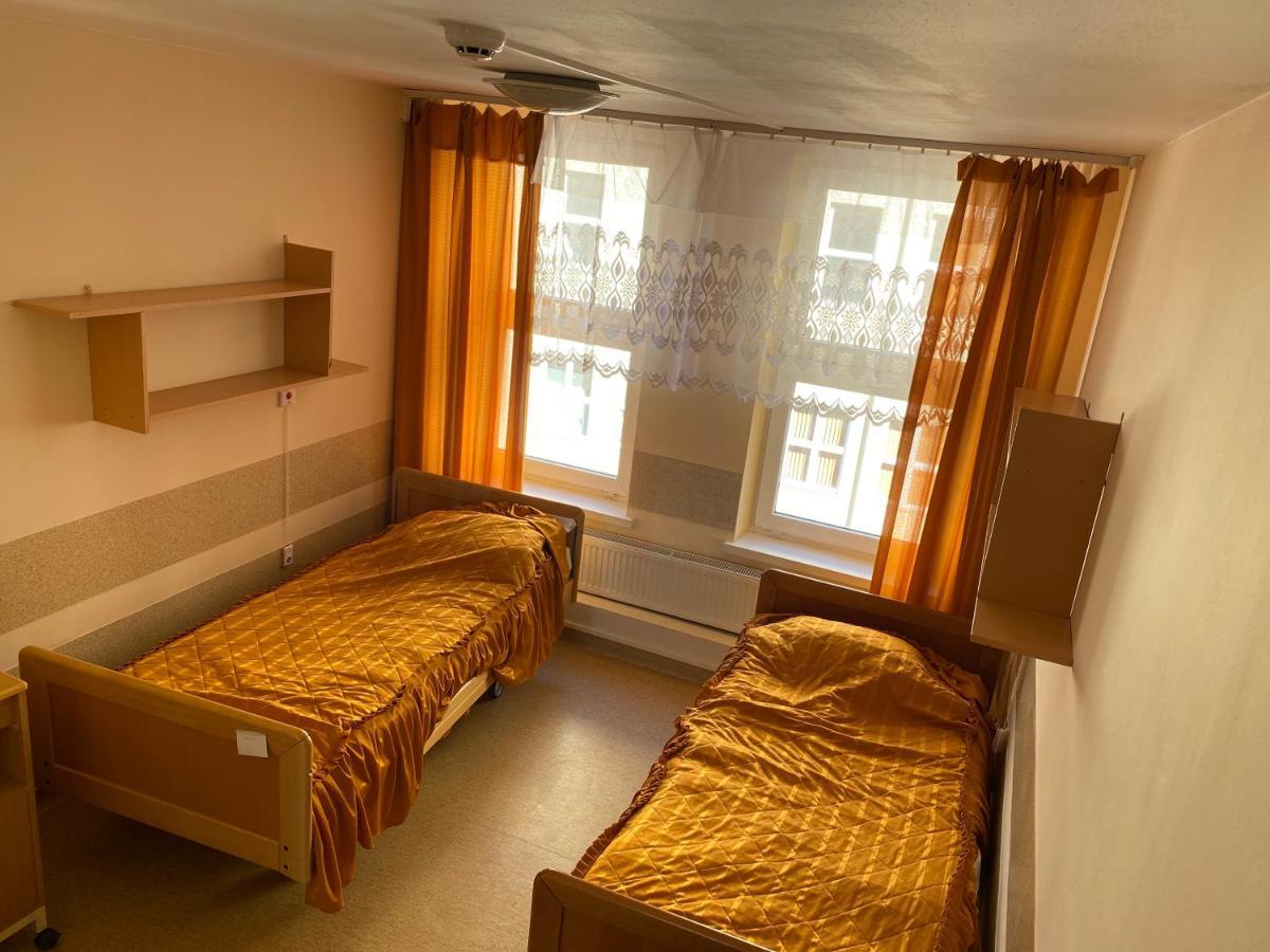 Hôtel Dom Opieki Nestor à Varsovie Extérieur photo